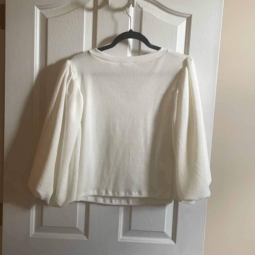 🛍️ Offwhite long sleeve top - Picture 2 of 6